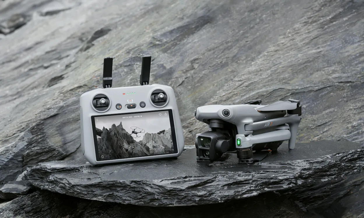 DJI-Air-3-RC-2